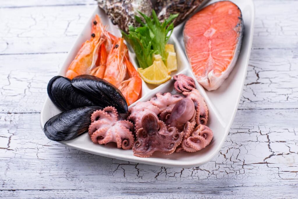 Imagem mostra vários frutos do mar frescos, servido em um dos restaurantes em Belo Horizonte, especializado em frutos do mar.